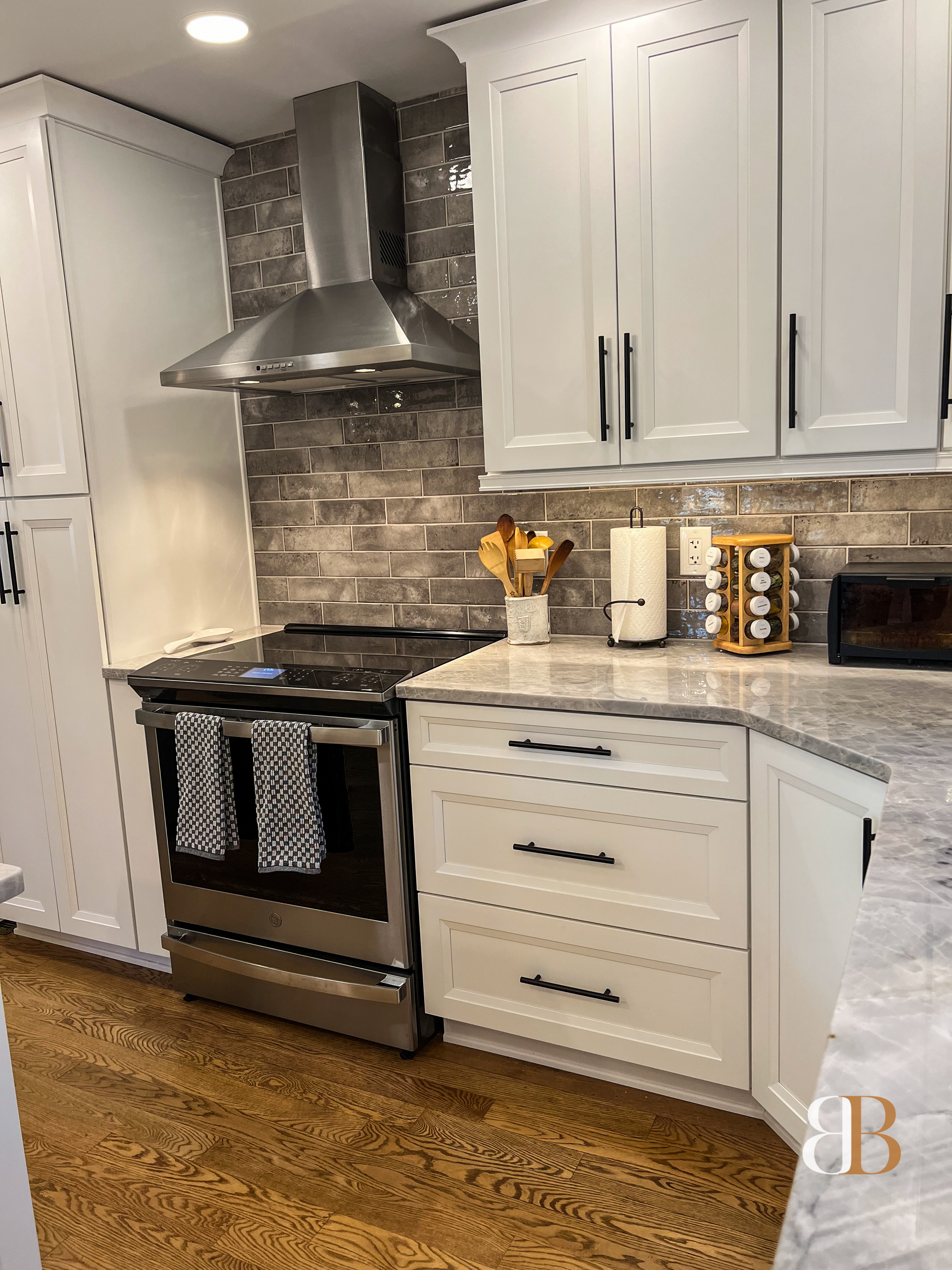 Classic kitchen remodel in Blue Bell by B&B Associates Creations — photo 6